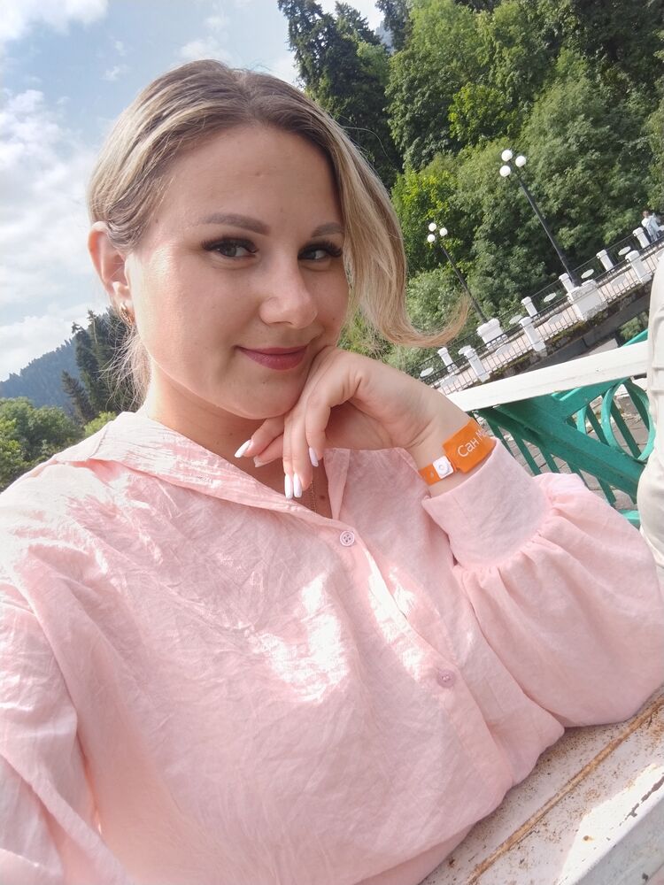  53539063  Katerina, 32 ,    