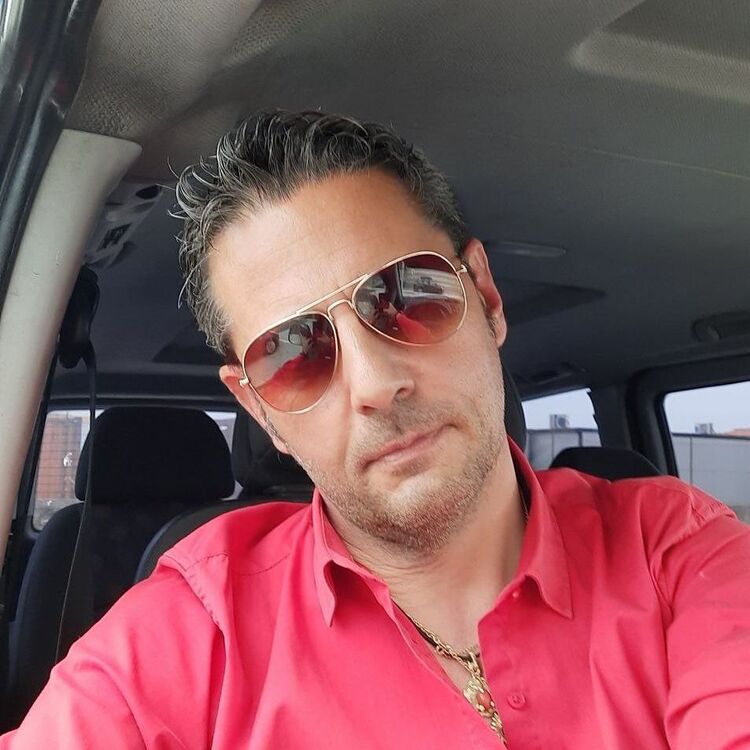  22846143  Ivan, 51 ,    Rome