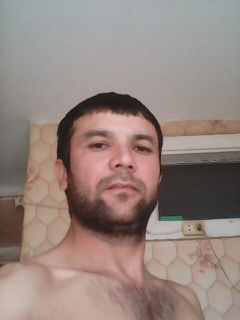  ,   Dima, 44 ,   