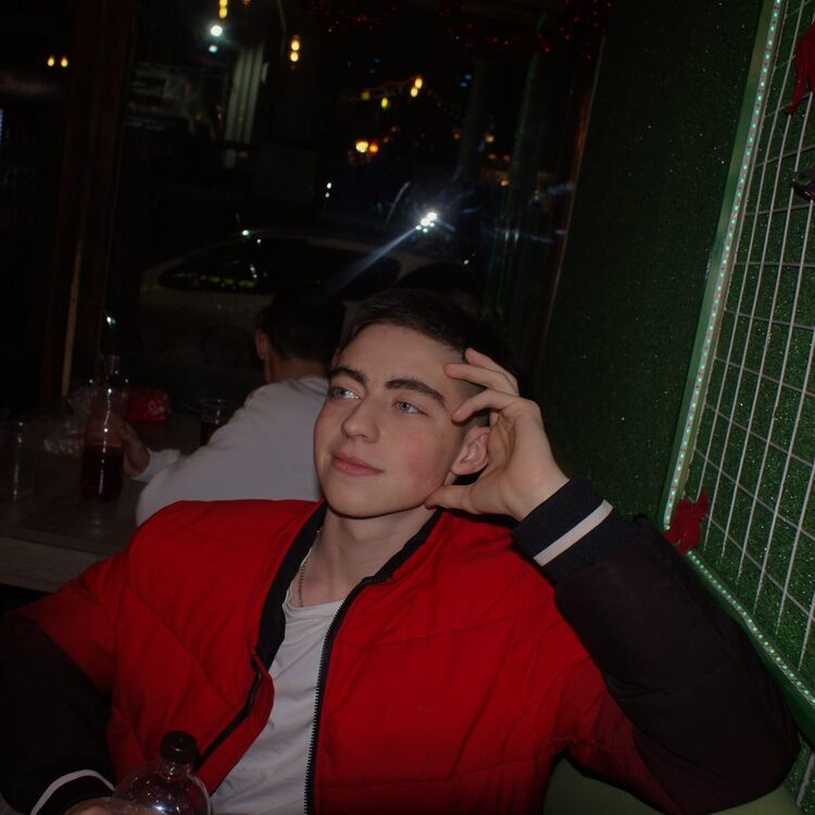  ٸ,   , 21 ,   ,   