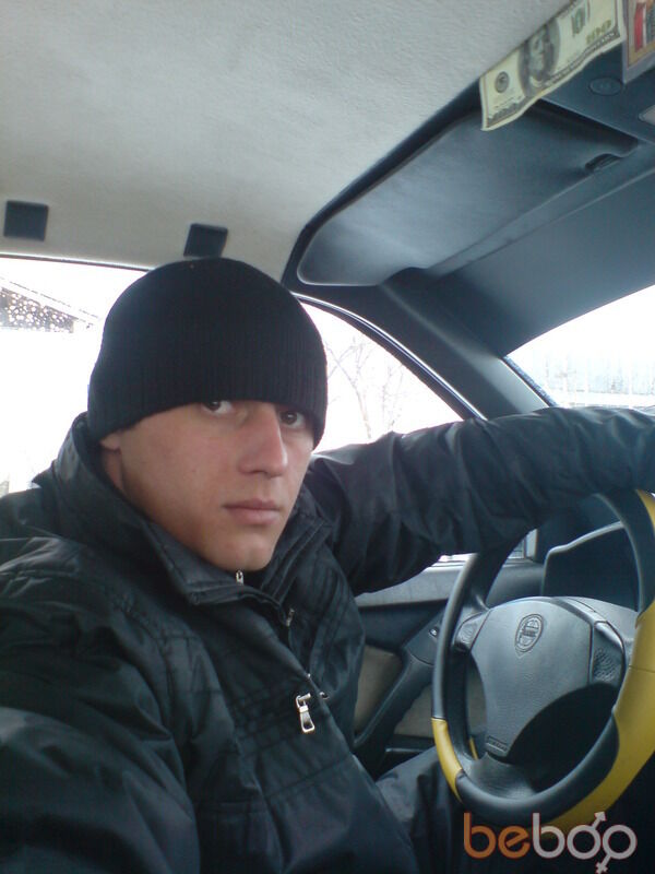  ,   Dima, 37 ,  