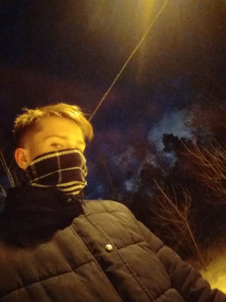  19053273  Artem, 23 ,    