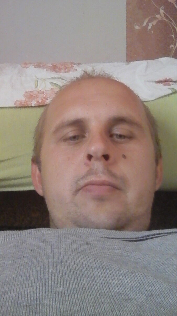  12613083  Sasha, 24 ,    