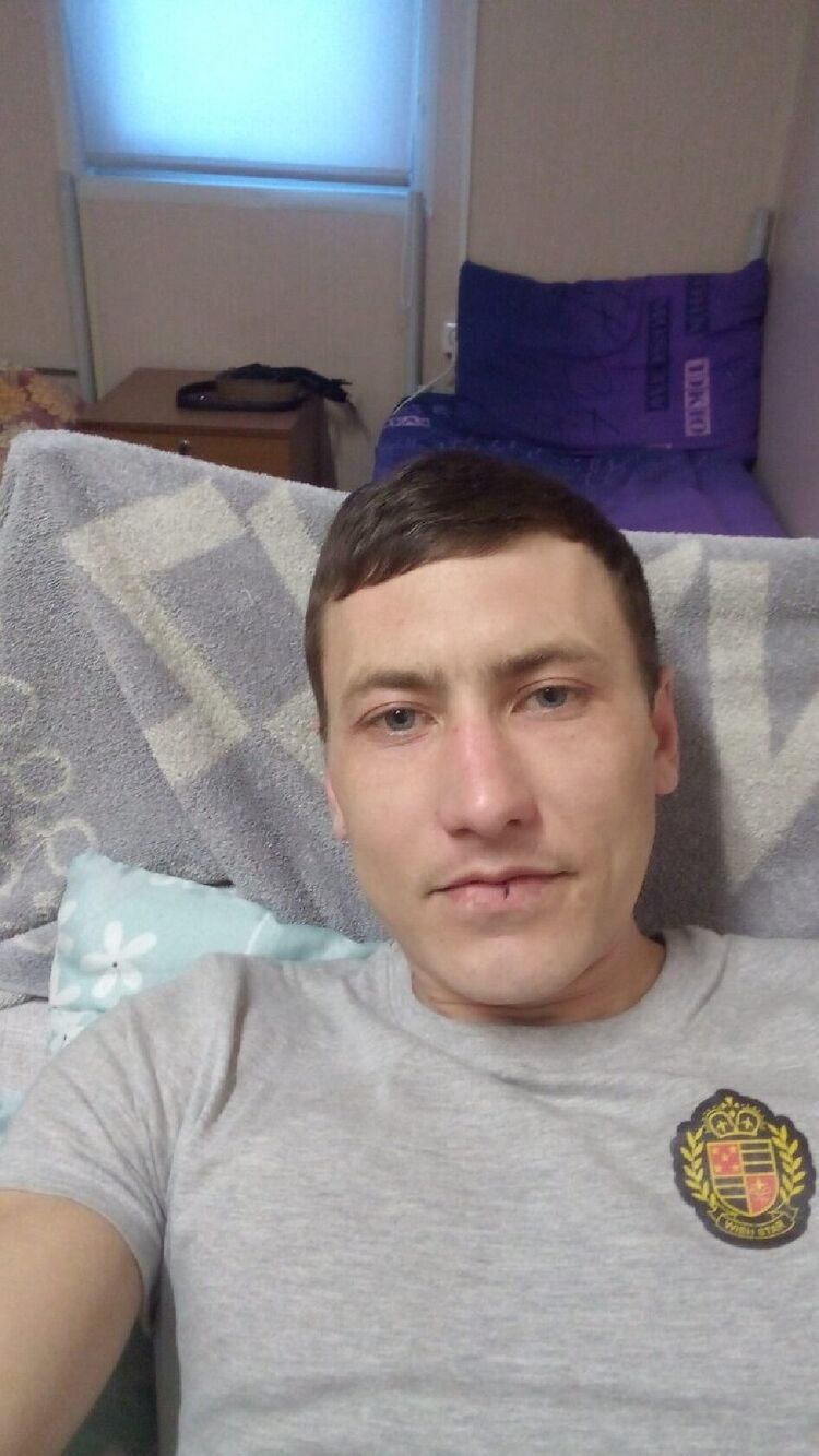  ,   VIKTOR, 32 ,     , c 