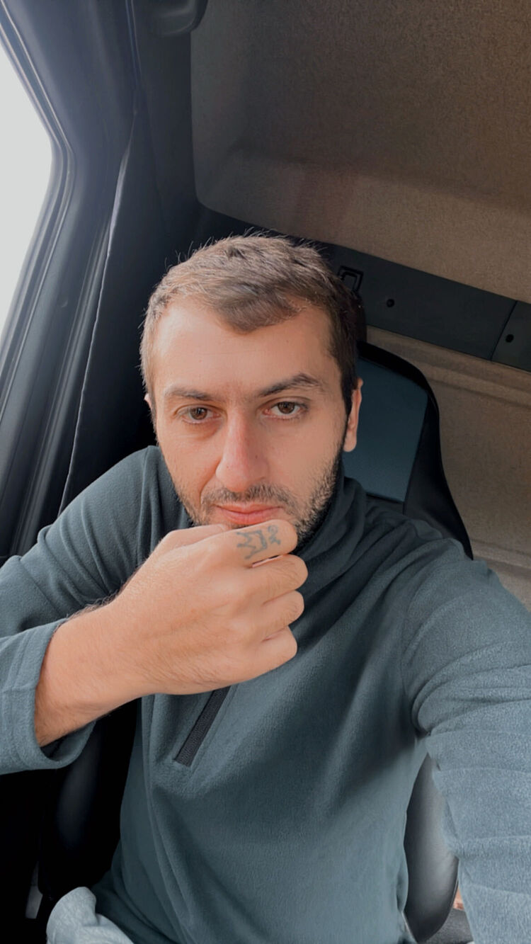  ,   Narek, 34 ,   ,   