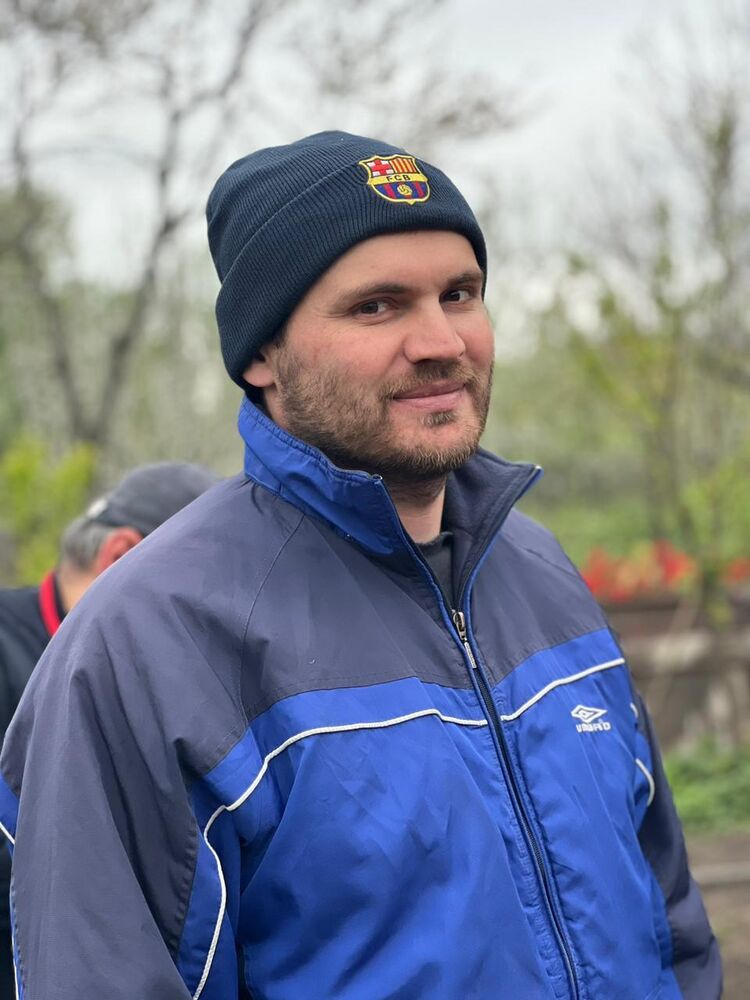  ,   Alik, 36 ,   c 