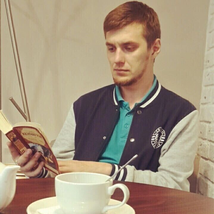  ,   Alex, 32 ,  