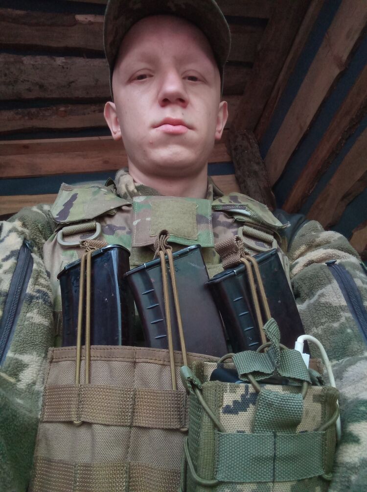  ,   Yrik, 28 ,   ,   