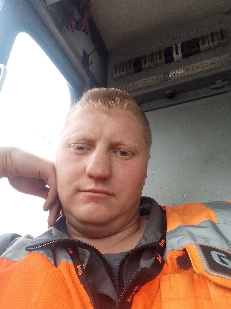  36107853  , 32 ,    