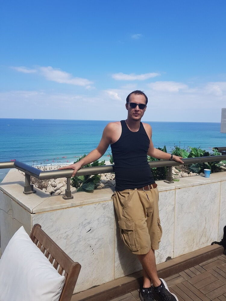  15109823  , 39 ,    Sederot