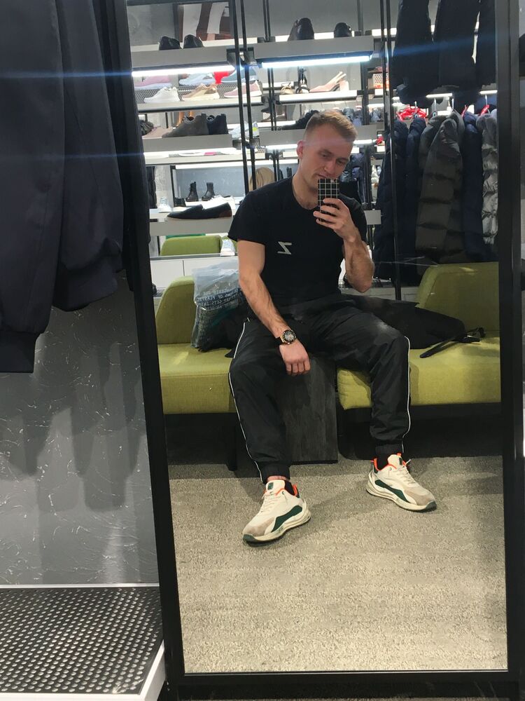  33014683  , 24 ,    