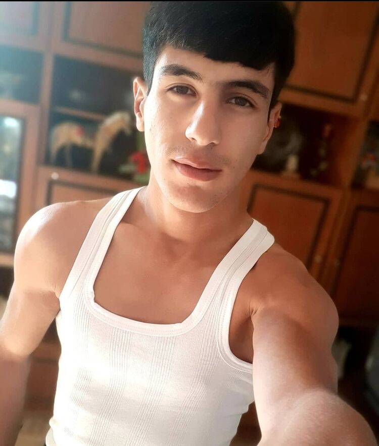  ,   David, 25 ,   ,   , c , 