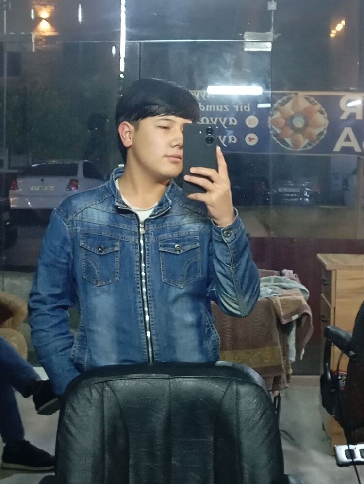  ,   Azizbek, 19 ,   ,   