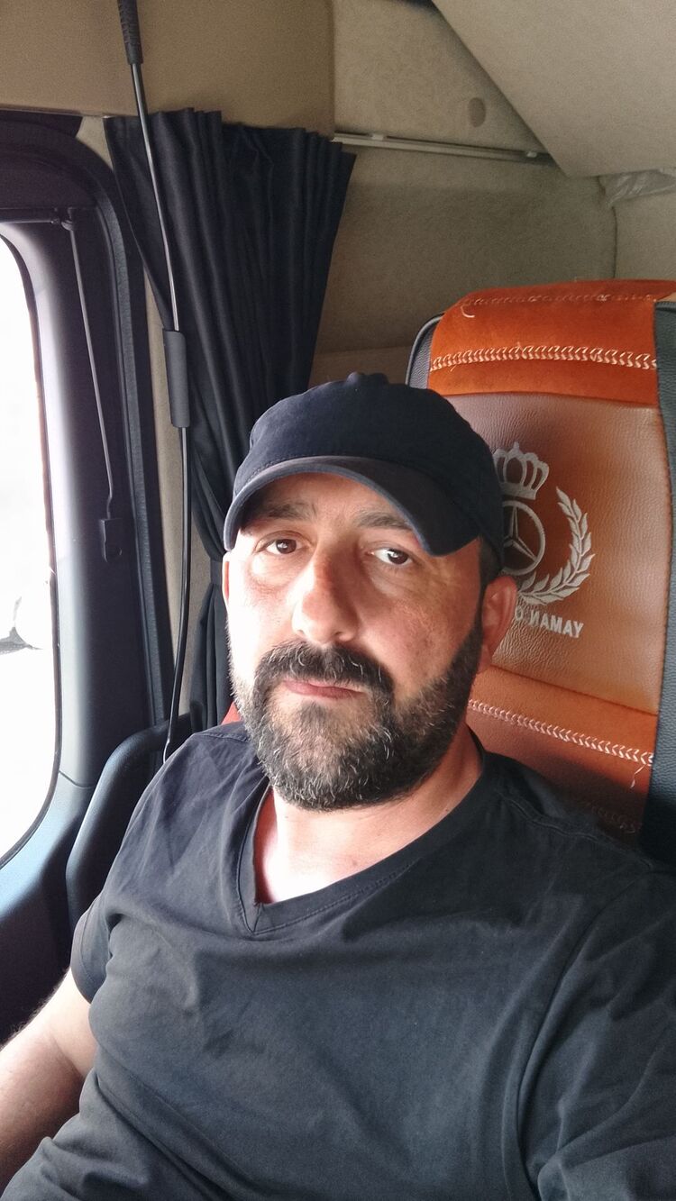  43749043  Suleyman Kos, 40 ,    