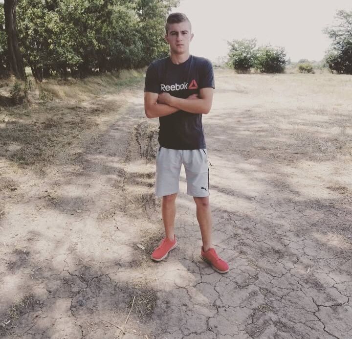 48726893  , 20 ,    