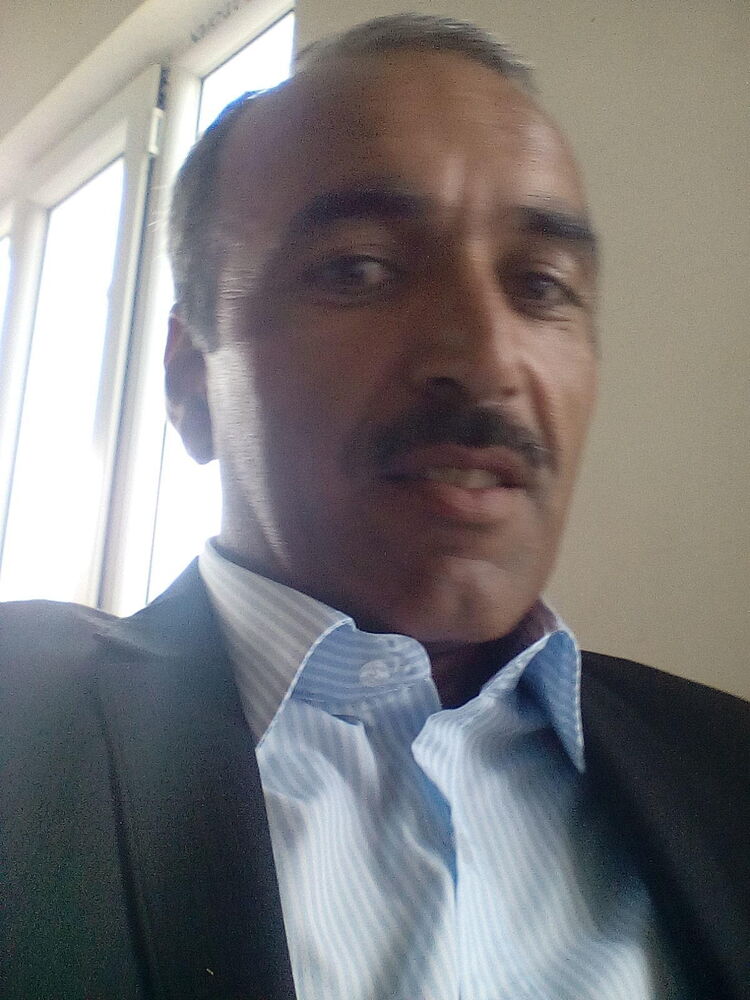  45366803  Vugar, 51 ,    