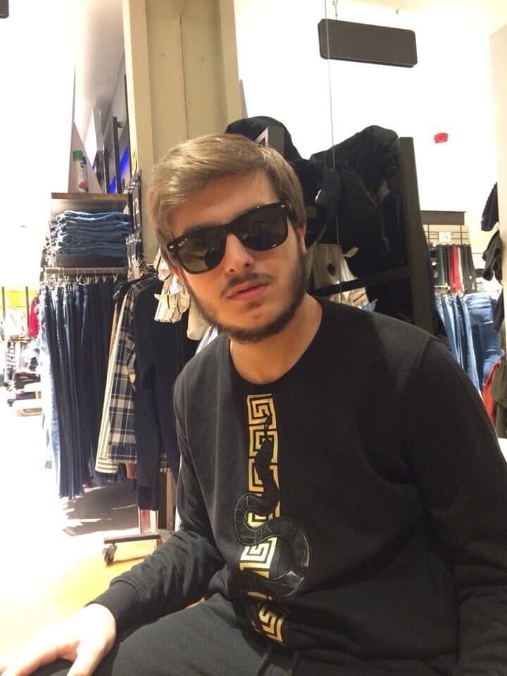  25894233  Giorgi, 26 ,    Warszawa