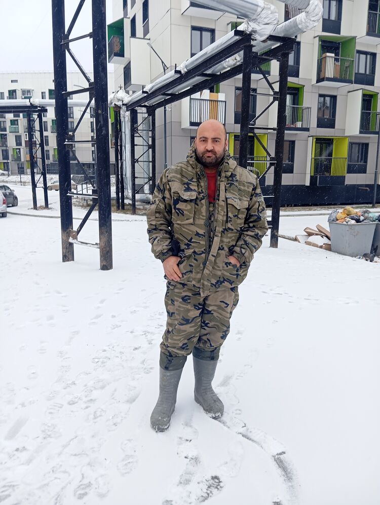  ,   Vahag, 36 ,   ,   