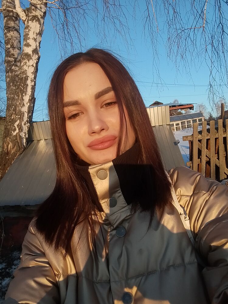  ,   Dasha, 23 ,   ,   , c , 