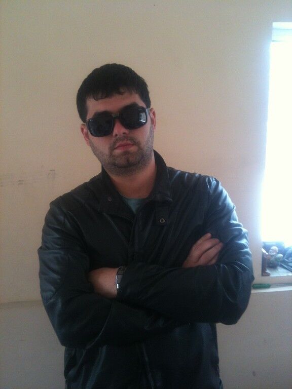  ,   EmiEmi, 40 ,   ,   , c 