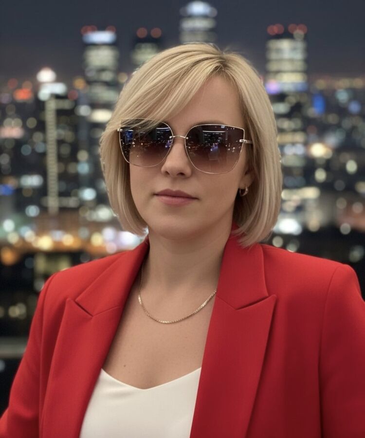 ���� 55575413 ������� Danika, 38 ���, ���� ���������� � ��������