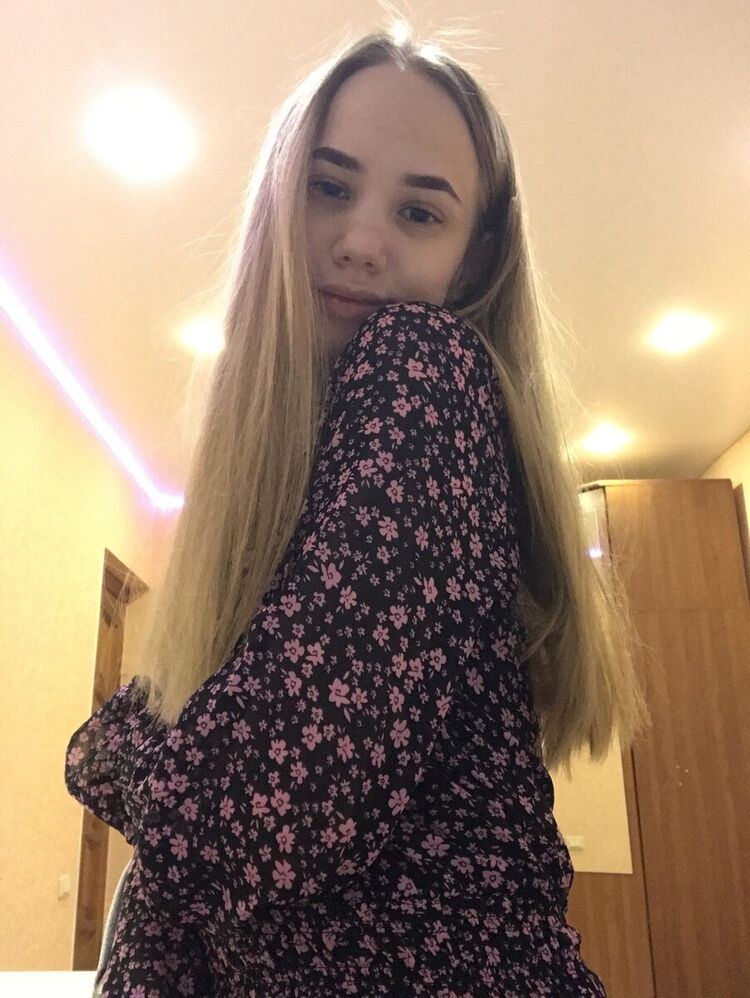  21962043  PolinA, 23 ,    