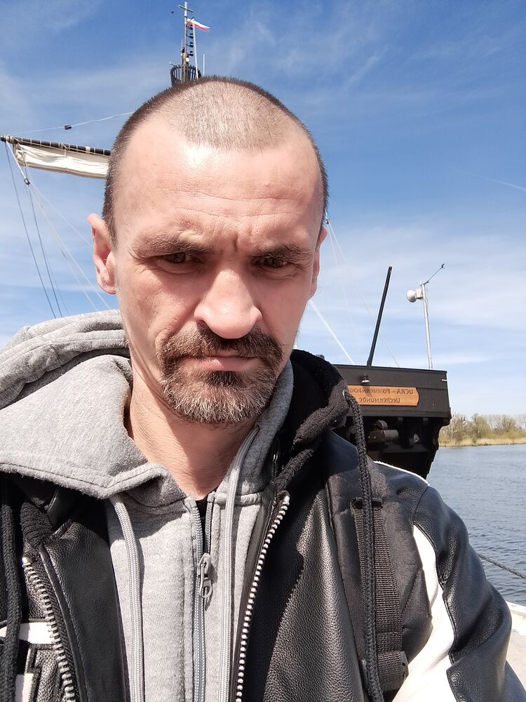  49195133  Volodymyr, 53 ,    -