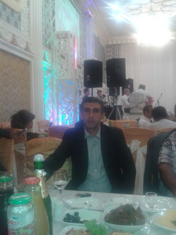  4230593  Vugar, 31 ,    