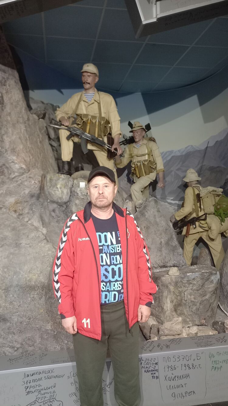  ,   Konstantin, 57 ,   c 