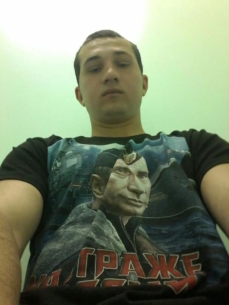  ,   Viktor, 29 ,   ,   