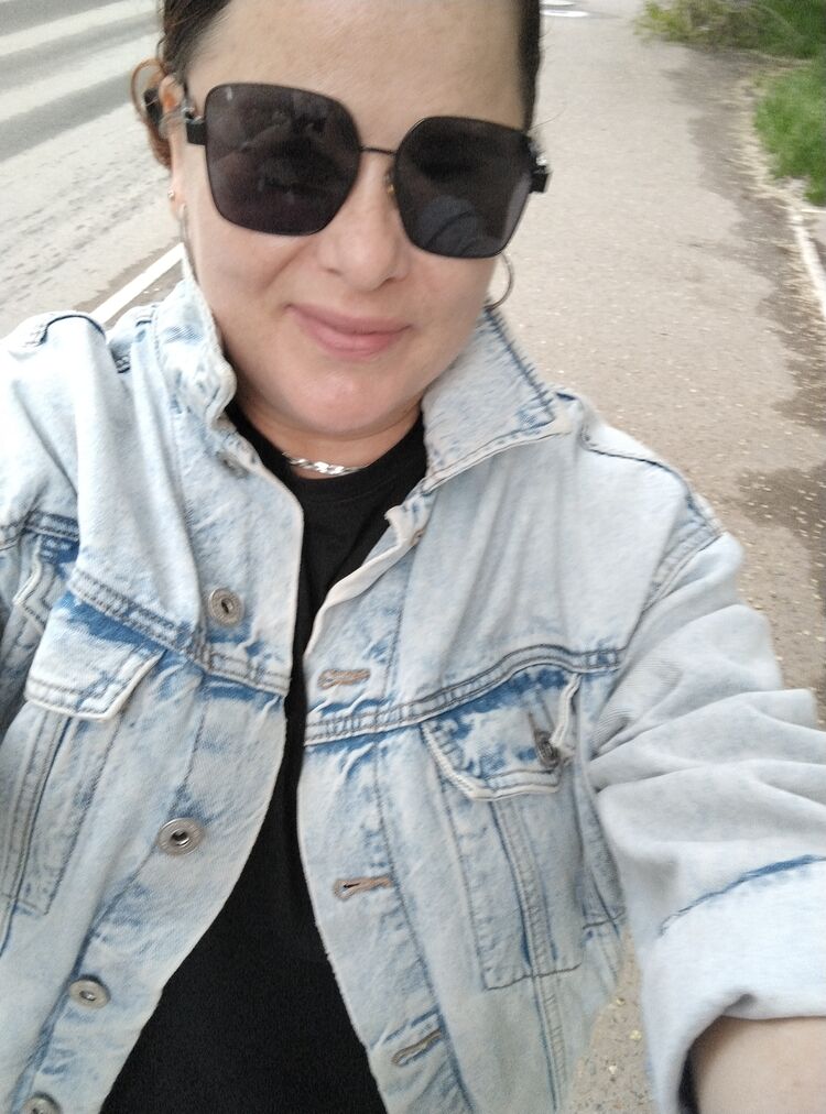  52143383  , 48 ,    --