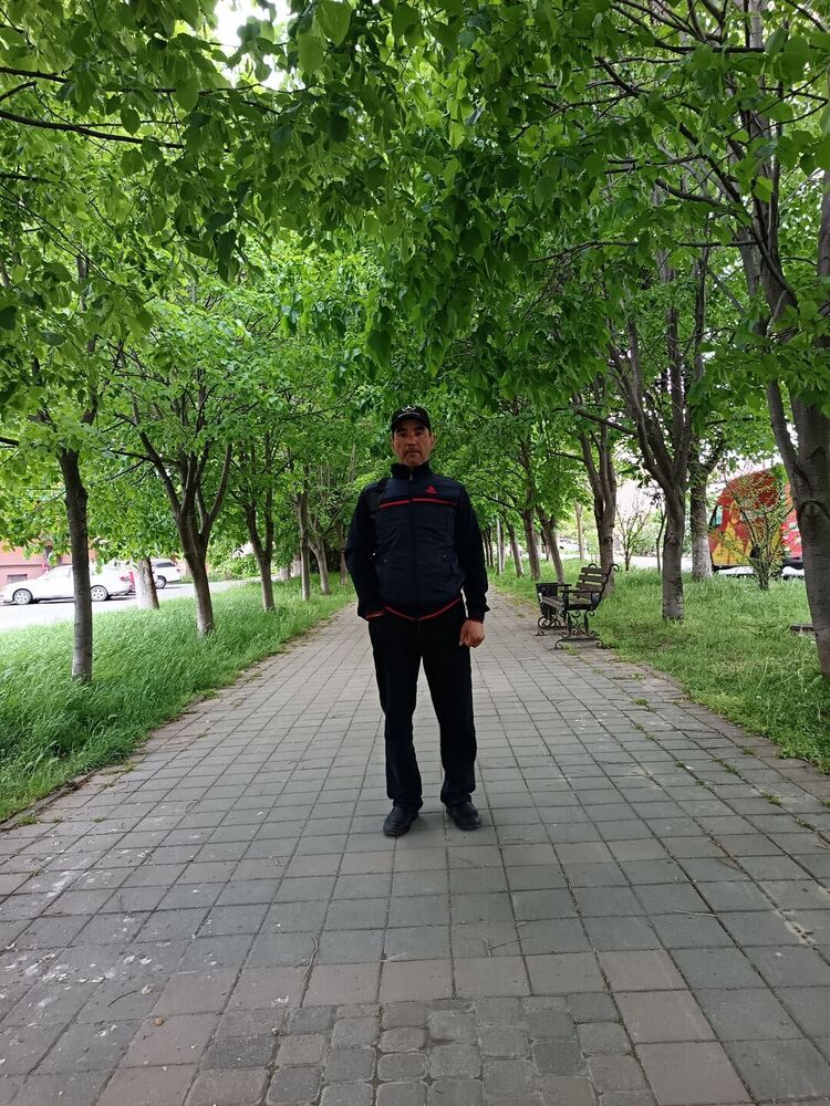  ,   Bladimir, 48 ,   ,   