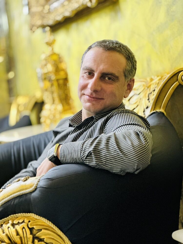  50938513  Garik, 42 ,    