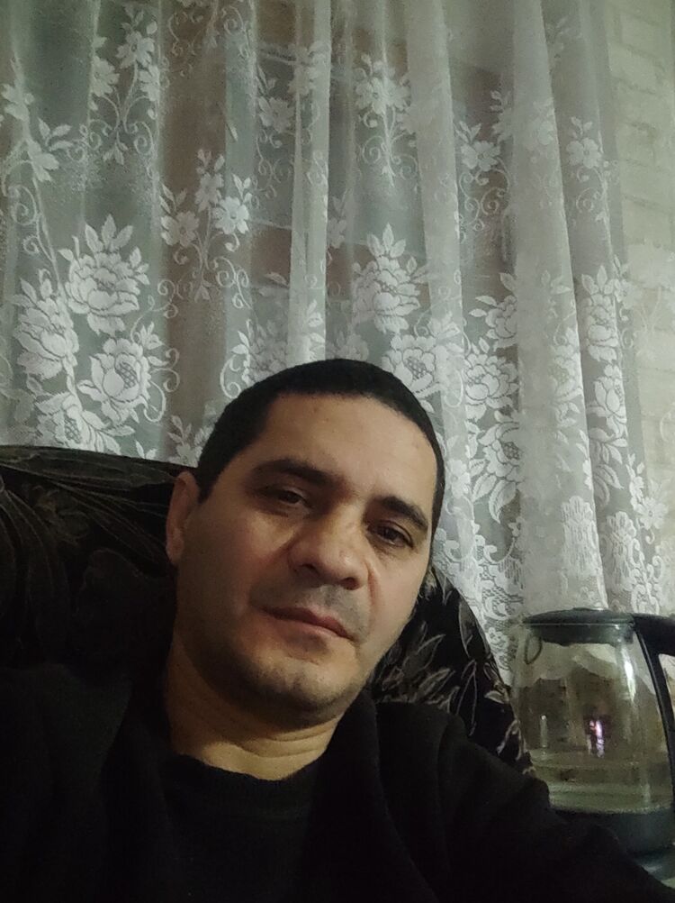  44176593  , 47 ,    