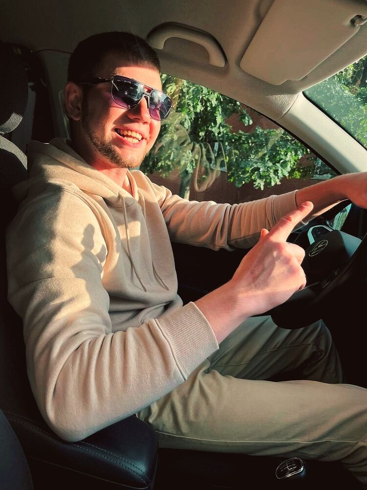 ,   Sam, 27 ,  