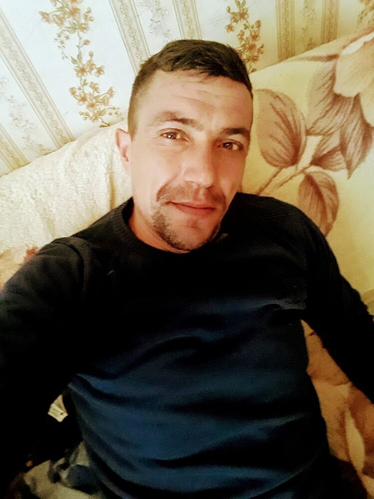  17210533  Eugen, 45 ,    