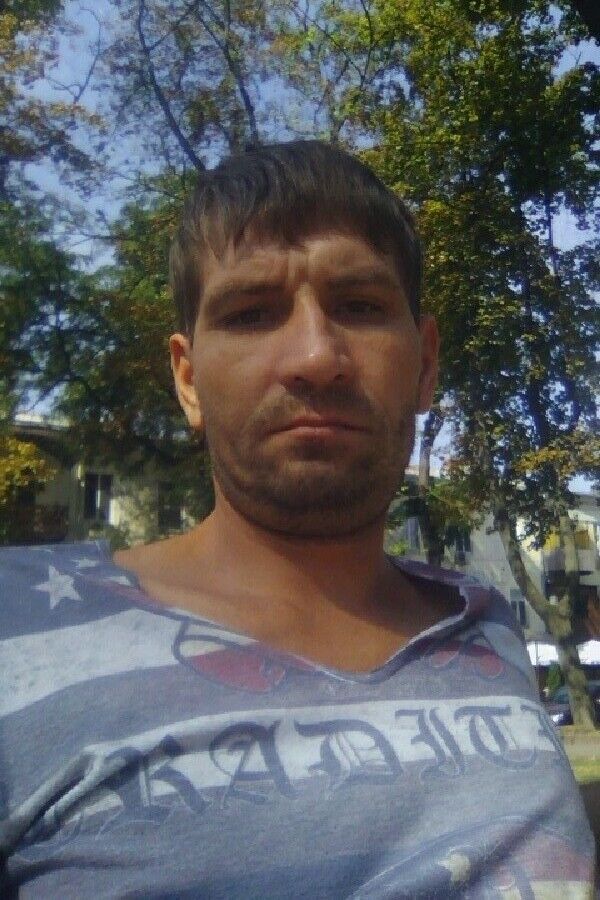  18603043  , 44 ,    
