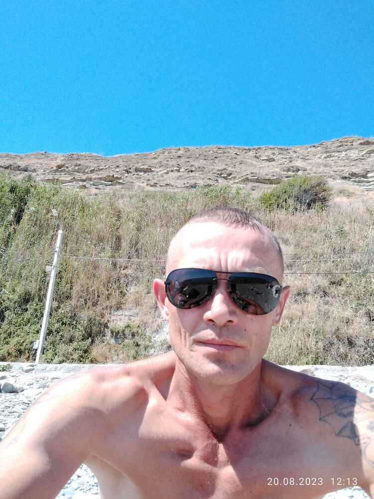  49268073  , 42 ,    