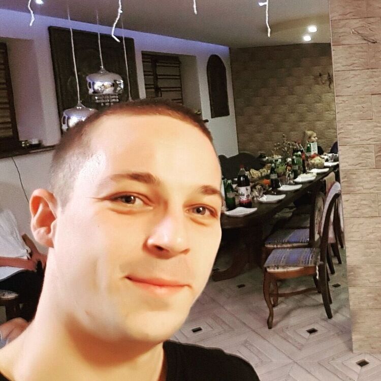  22707023  , 31 ,    