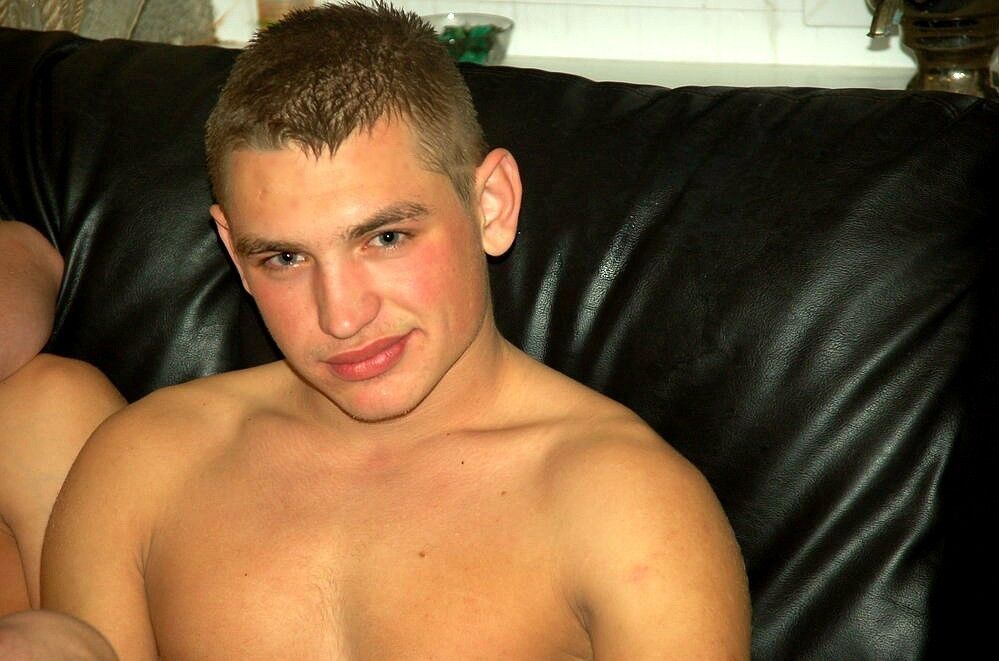  9333353  Vano, 30 ,    