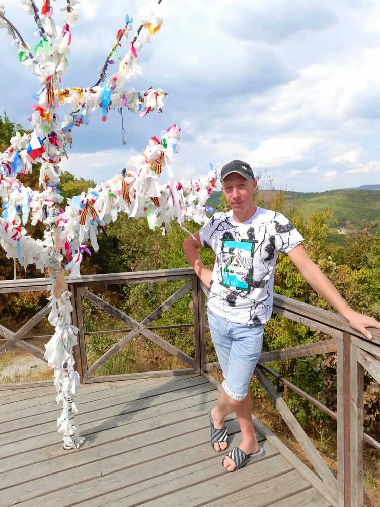  41196673  Denis, 35 ,    -