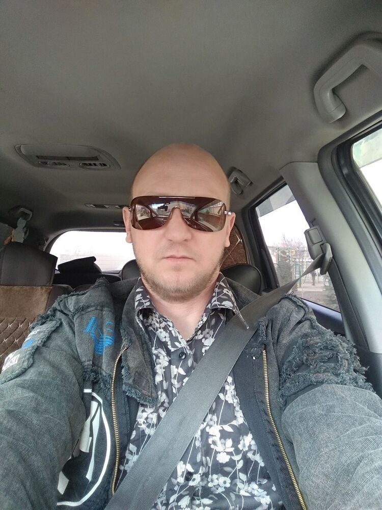 15408073  Vladimir, 43 ,    