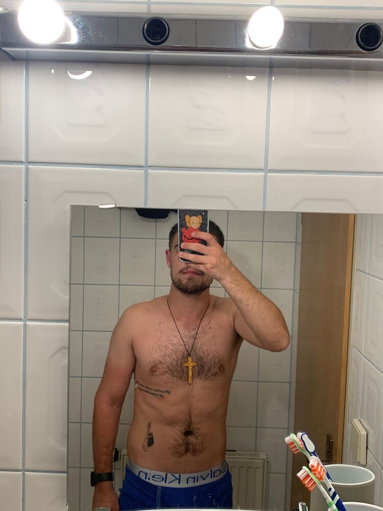  37692213  , 28 ,    