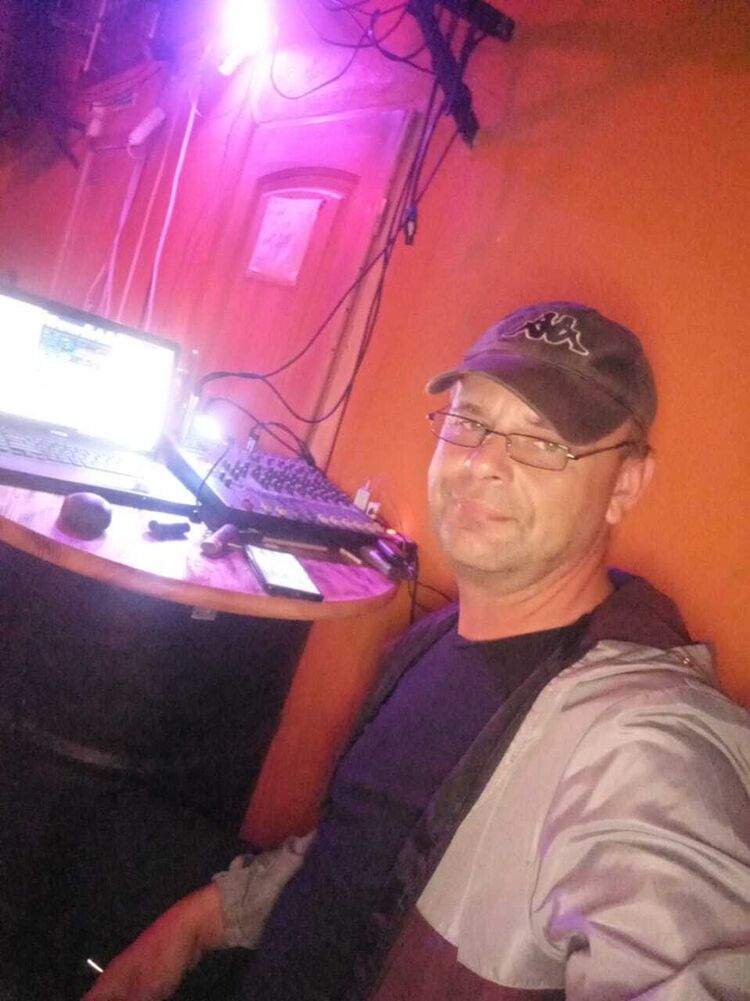  27929323  , 46 ,    -