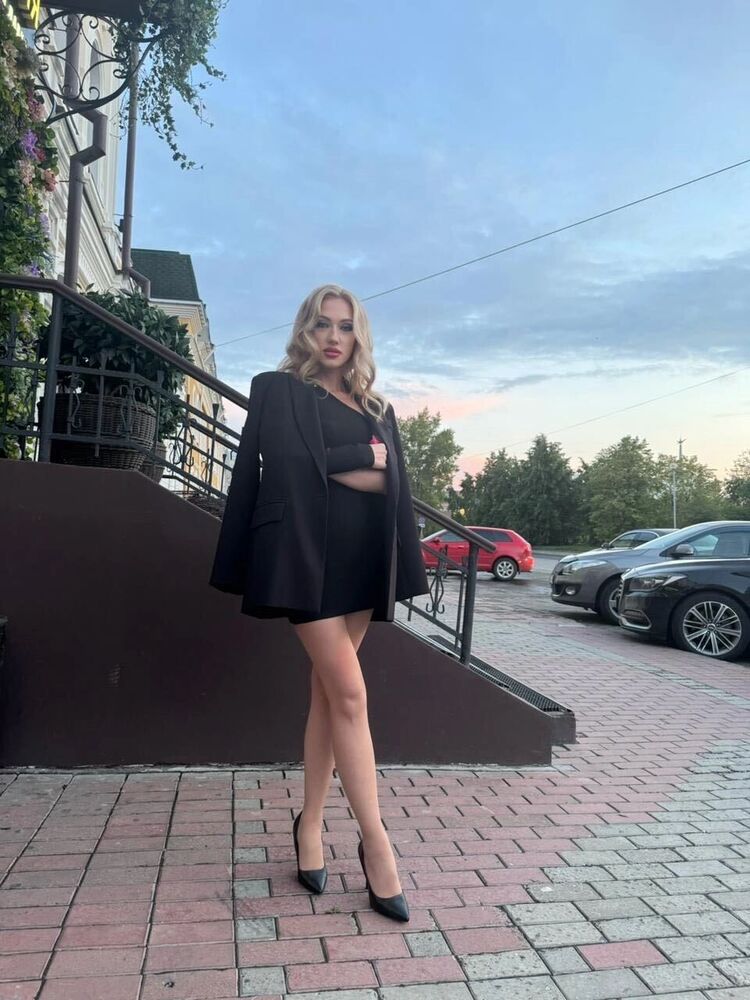  54689133  , 37 ,    Bansko