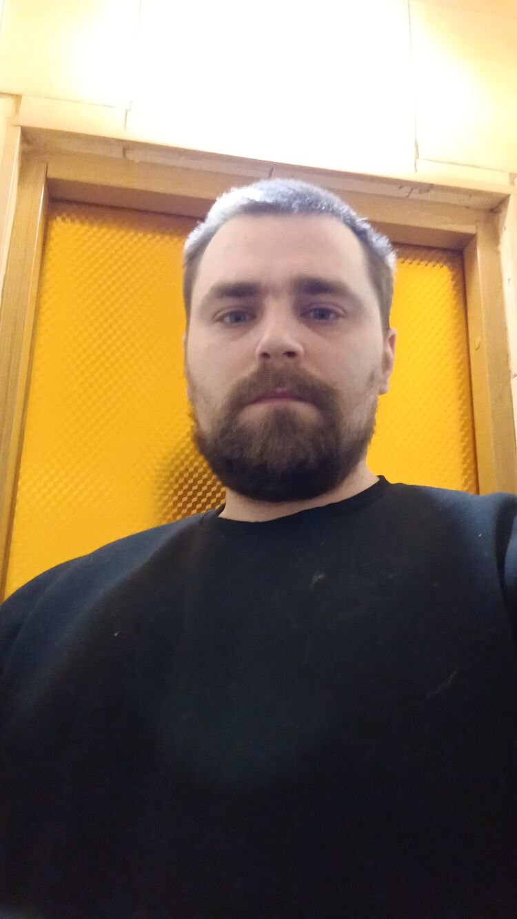 51998773  Denis, 34 ,    -