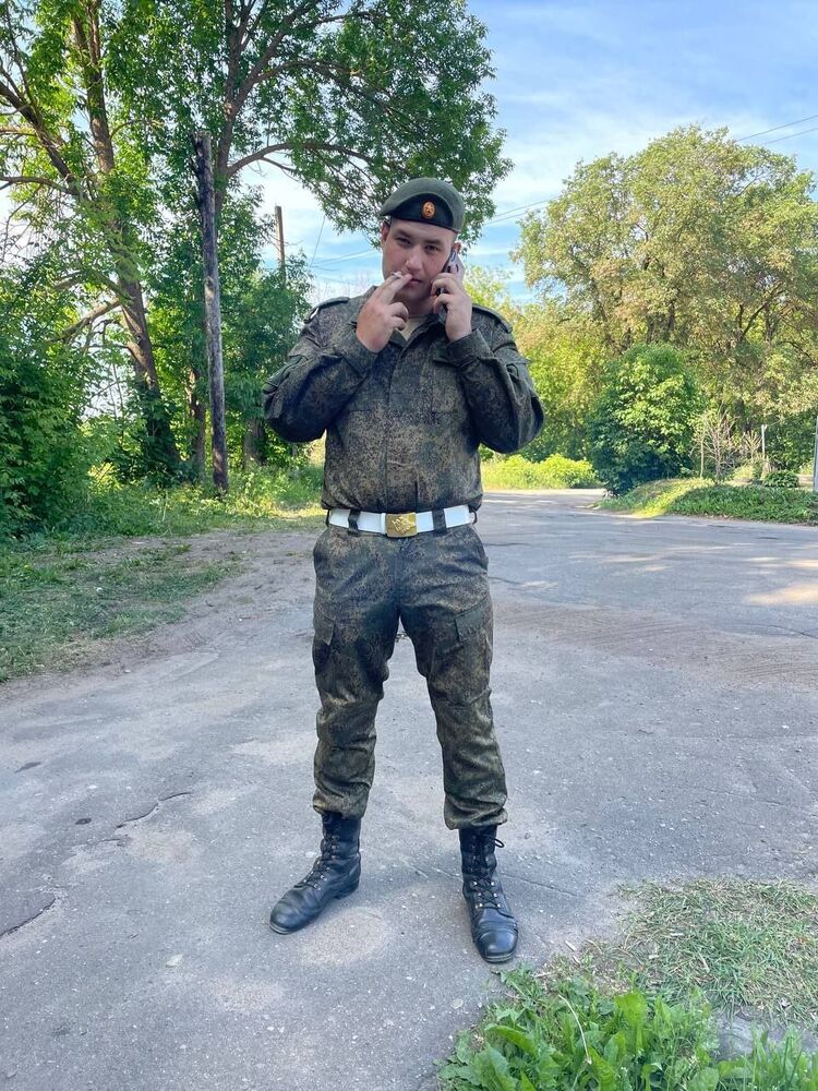  43970433  , 22 ,    -