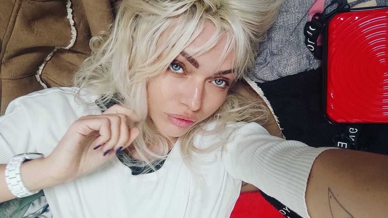 ,   Lena, 36 ,   ,   