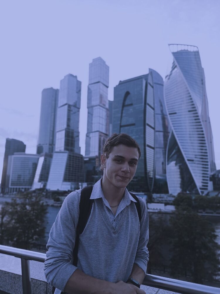  49022803  Dmitriy, 21 ,    
