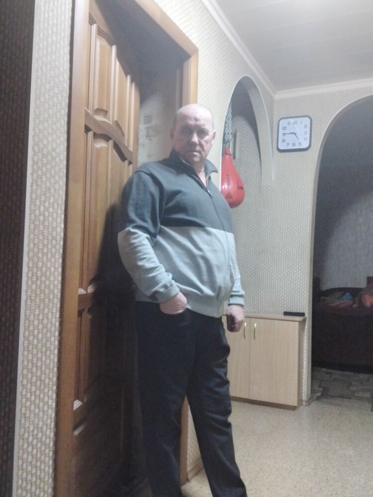  48249273  , 61 ,    